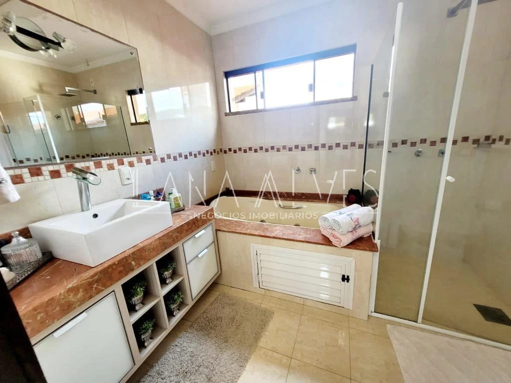 Casa, 4 quartos, 350 m² - Foto 10