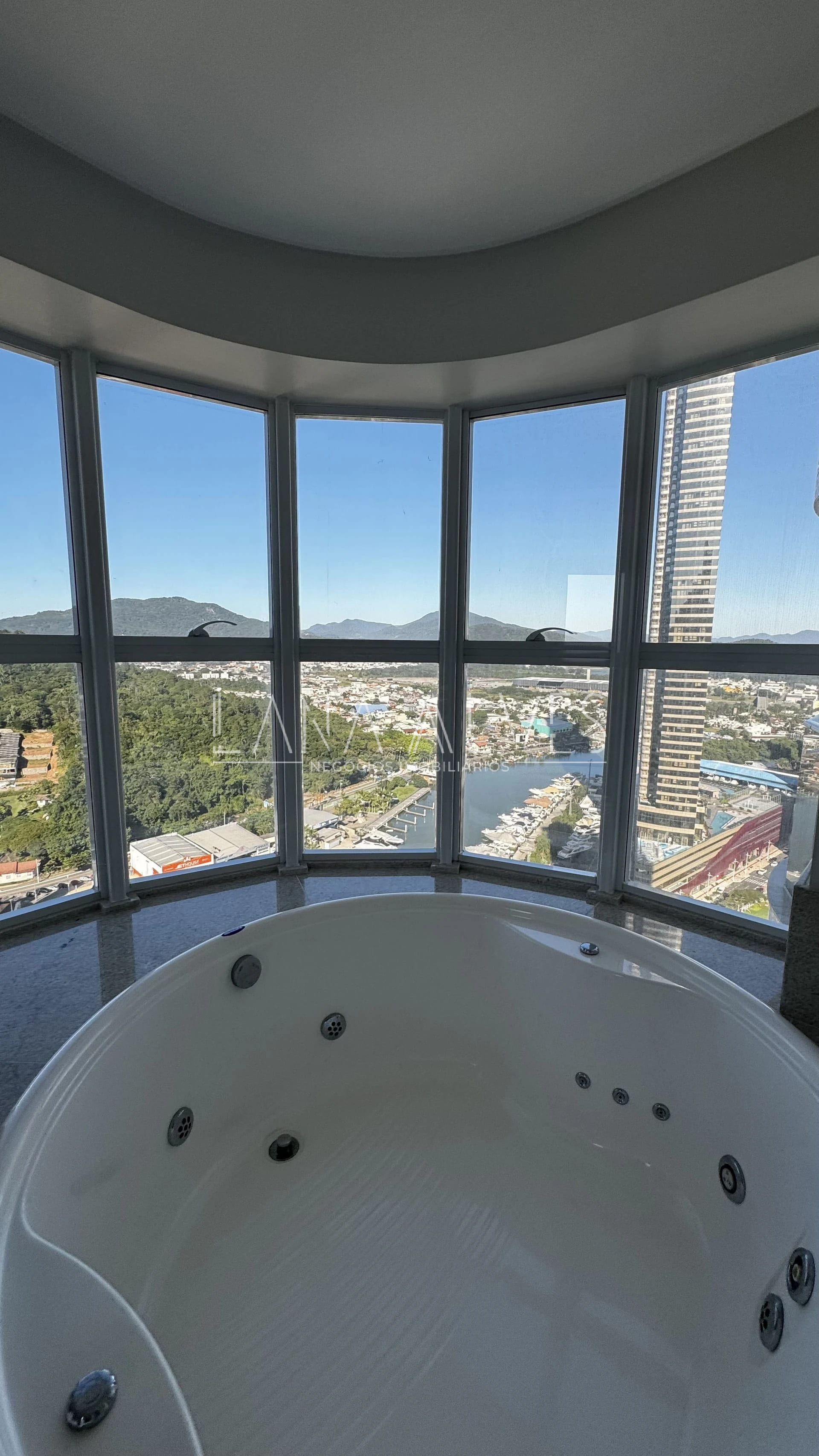 Apartamento, 4 quartos, 237 m² - Foto 7