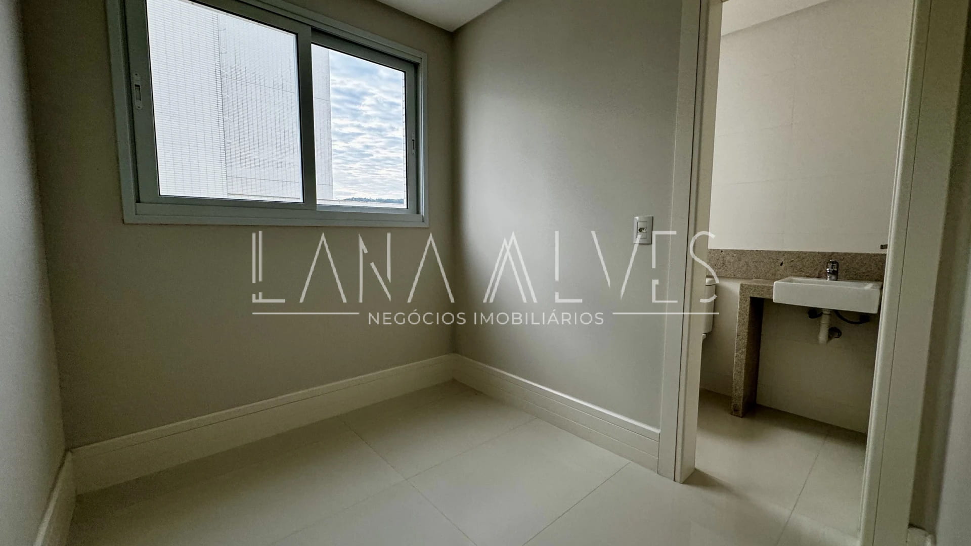 Apartamento, 4 quartos, 237 m² - Foto 2