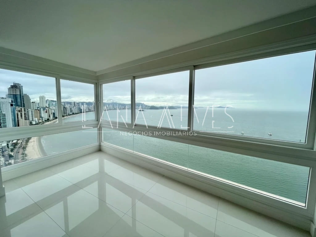 Apartamento, 3 quartos, 143 m² - Foto 1