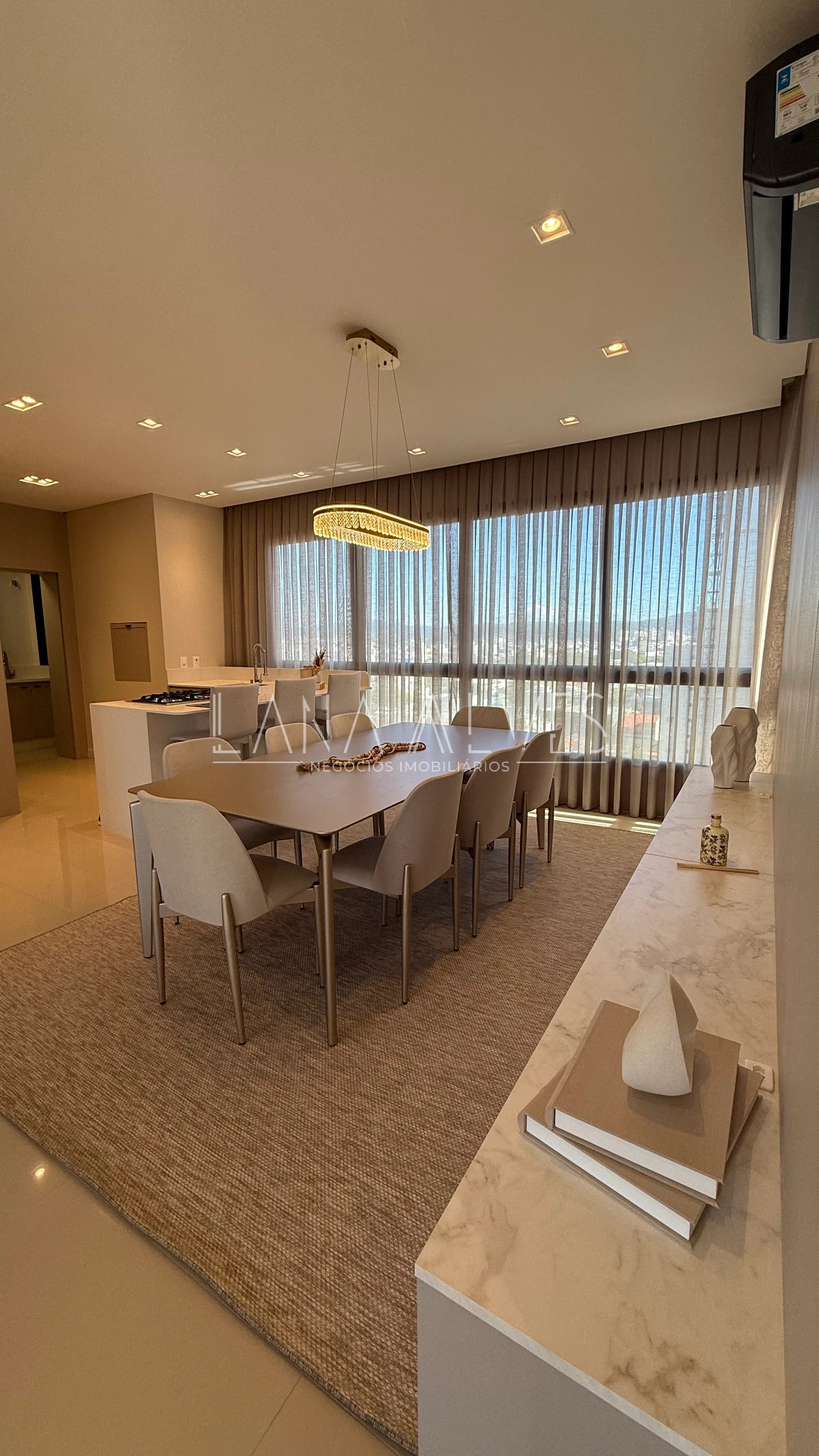 Apartamento, 3 quartos, 130 m² - Foto 1
