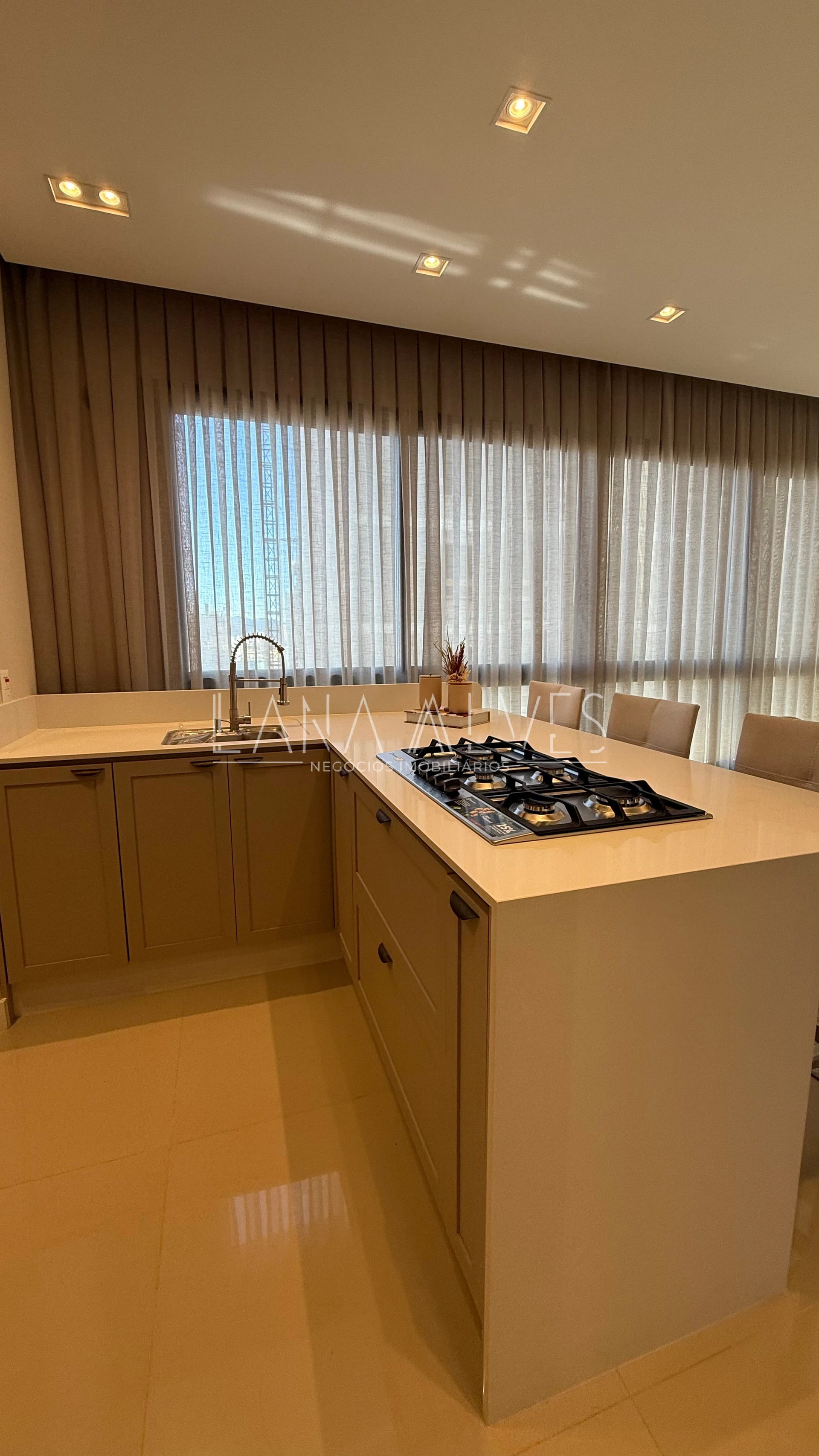 Apartamento, 3 quartos, 130 m² - Foto 3
