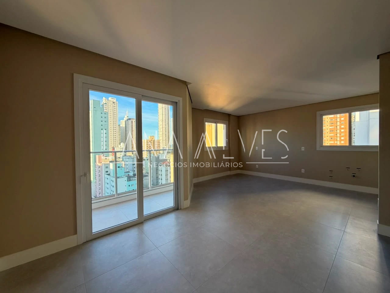 Apartamento, 3 quartos, 118 m² - Foto 1