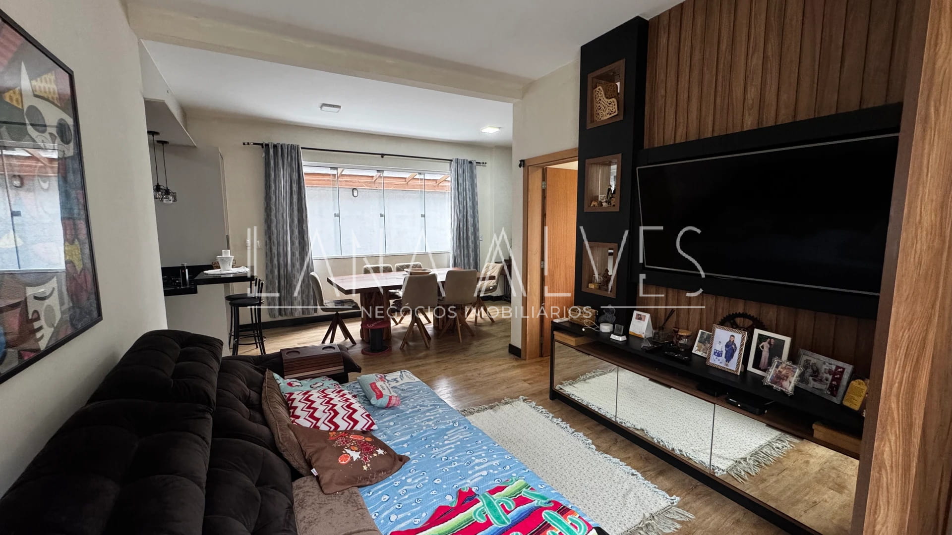 Casa, 4 quartos, 350 m² - Foto 1