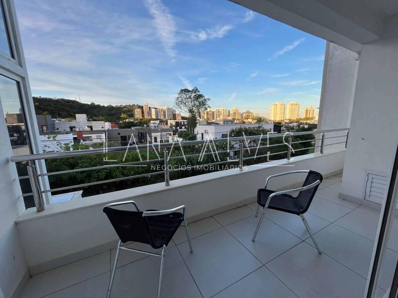 Casa, 5 quartos, 360 m² - Foto 1