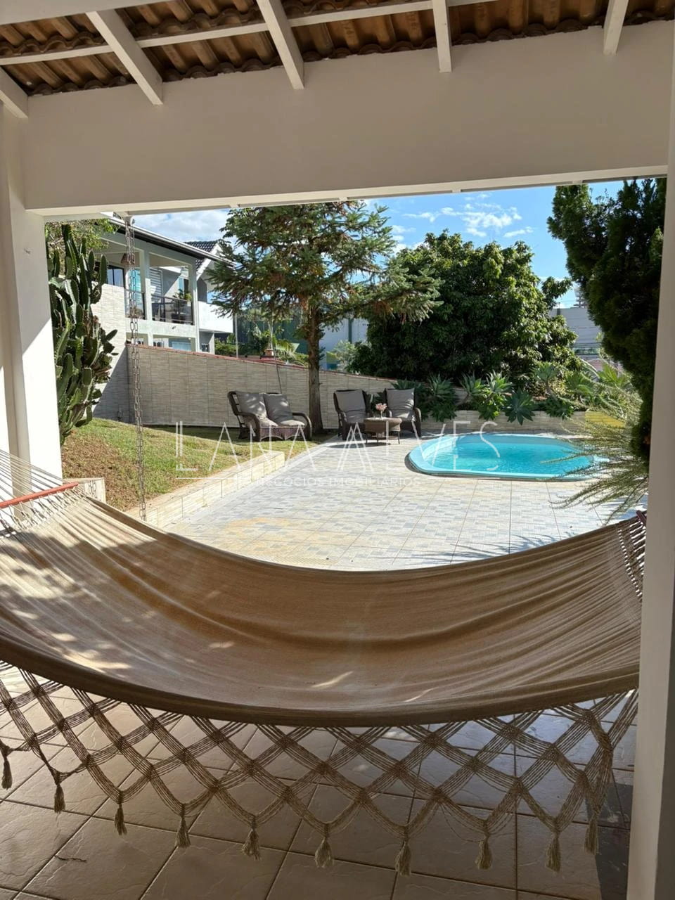 Casa, 2 quartos, 240 m² - Foto 1