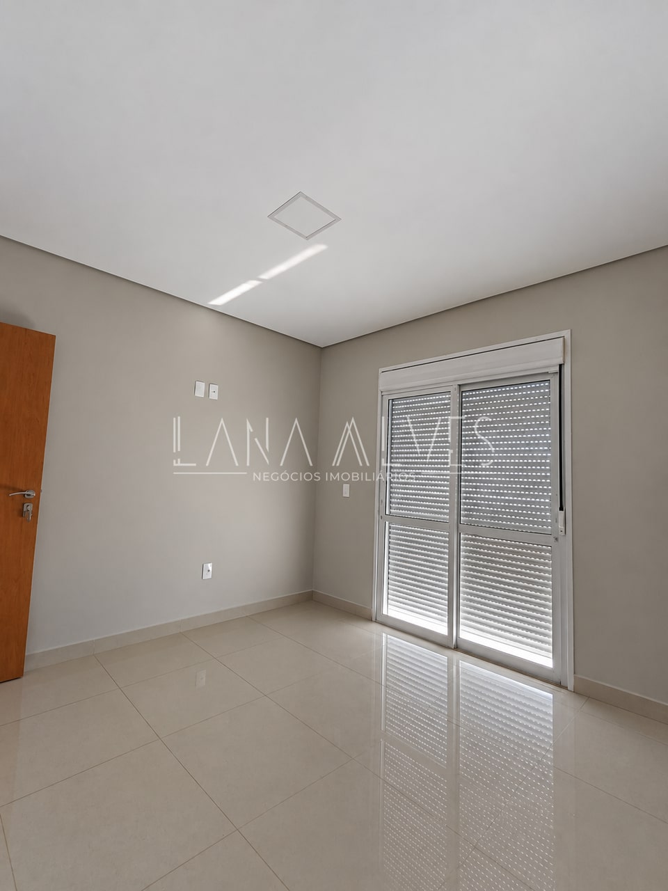 Casa, 5 quartos, 330 m² - Foto 22
