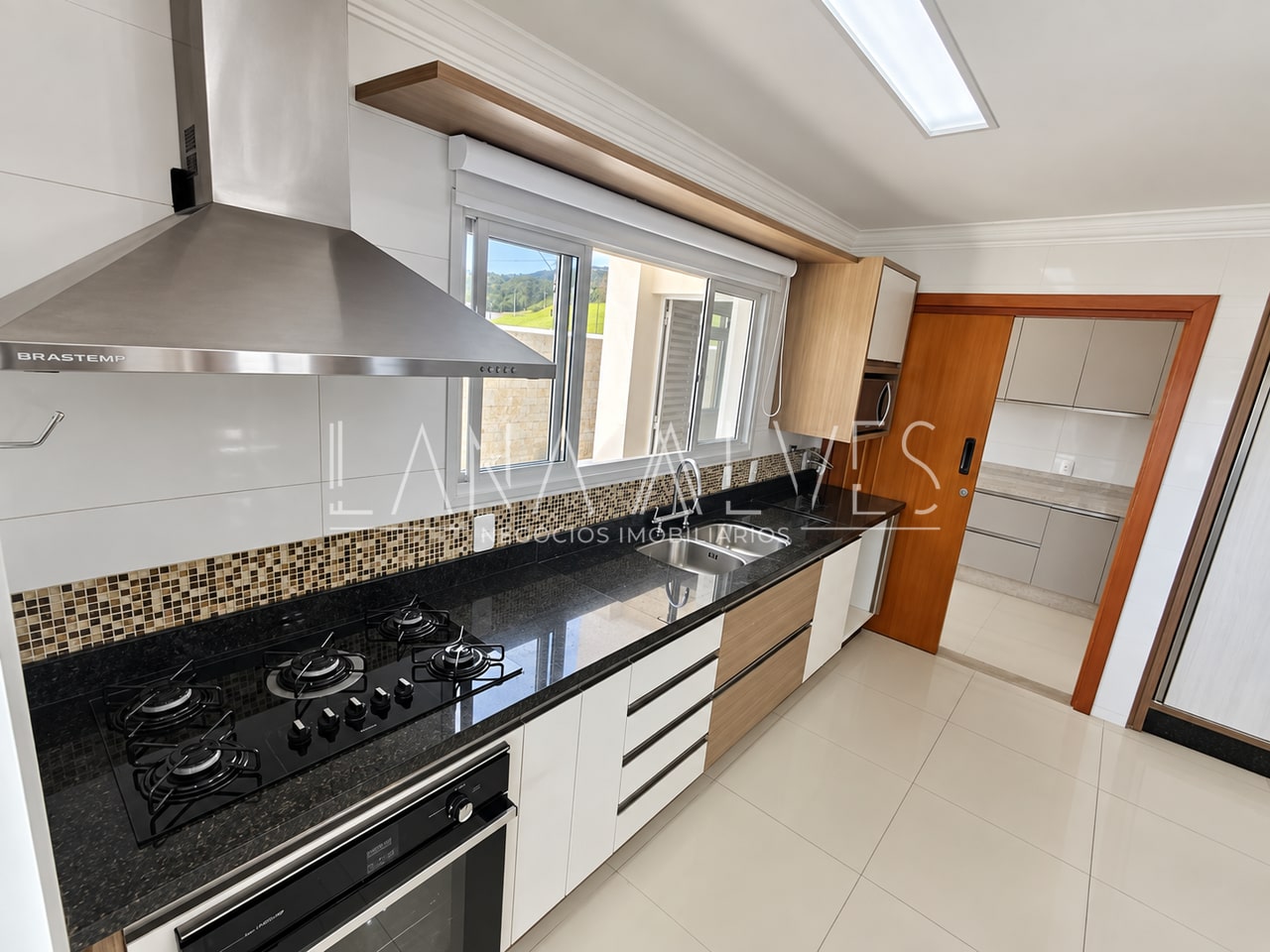 Casa, 5 quartos, 330 m² - Foto 10